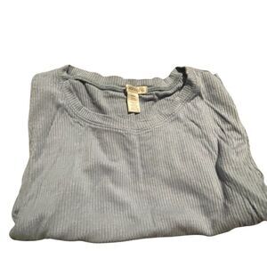 Bozzolo size large Ribbed Knit Top in Light blue great condition